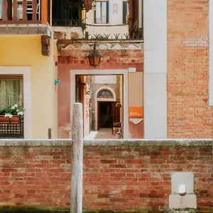 Tatil Evi Casa Accademia, Venedik
